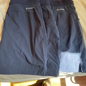 2 Columbia Skorts